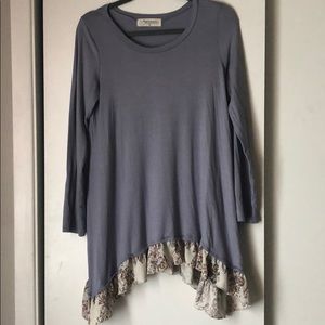 SOLD Long sleeve ruffle tunic top size medium